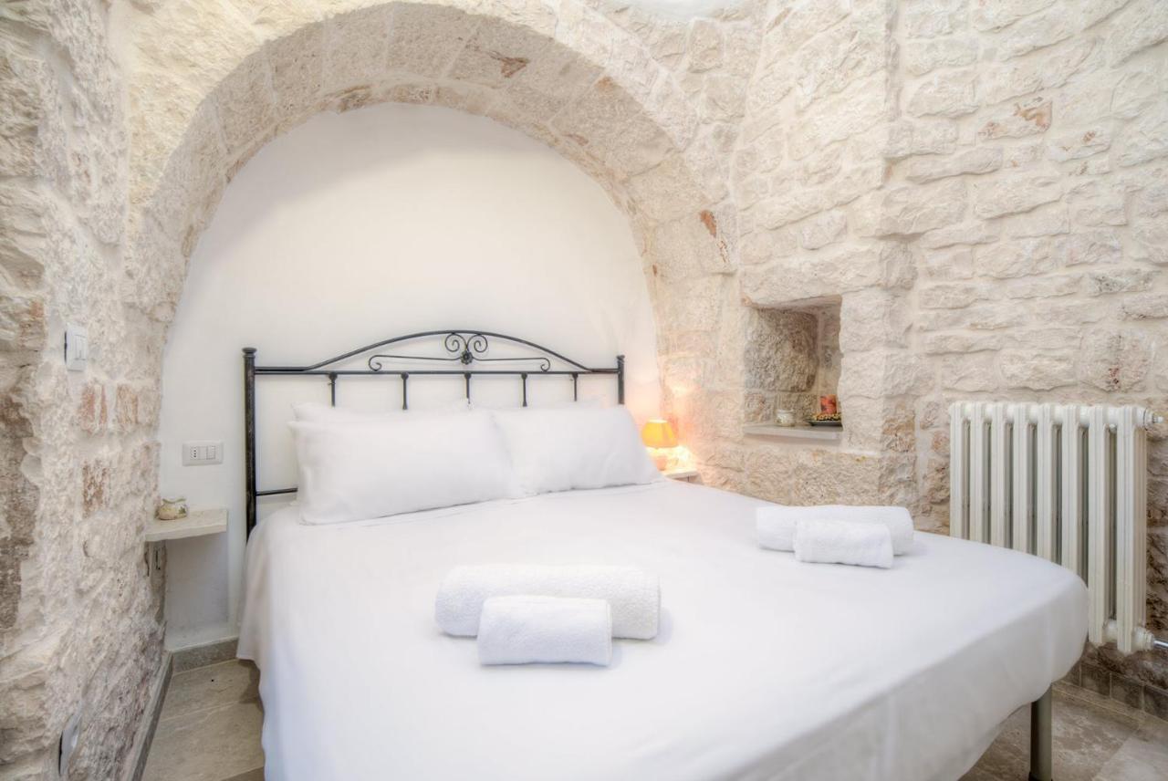 Trulli La Piazzetta By Rentbeat Apartment Cocolicchio Exterior photo